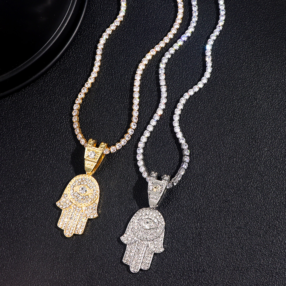 Bling Crystal Hamsa Hand Evil  - Tulsi Holy Basil のレビューと価格
