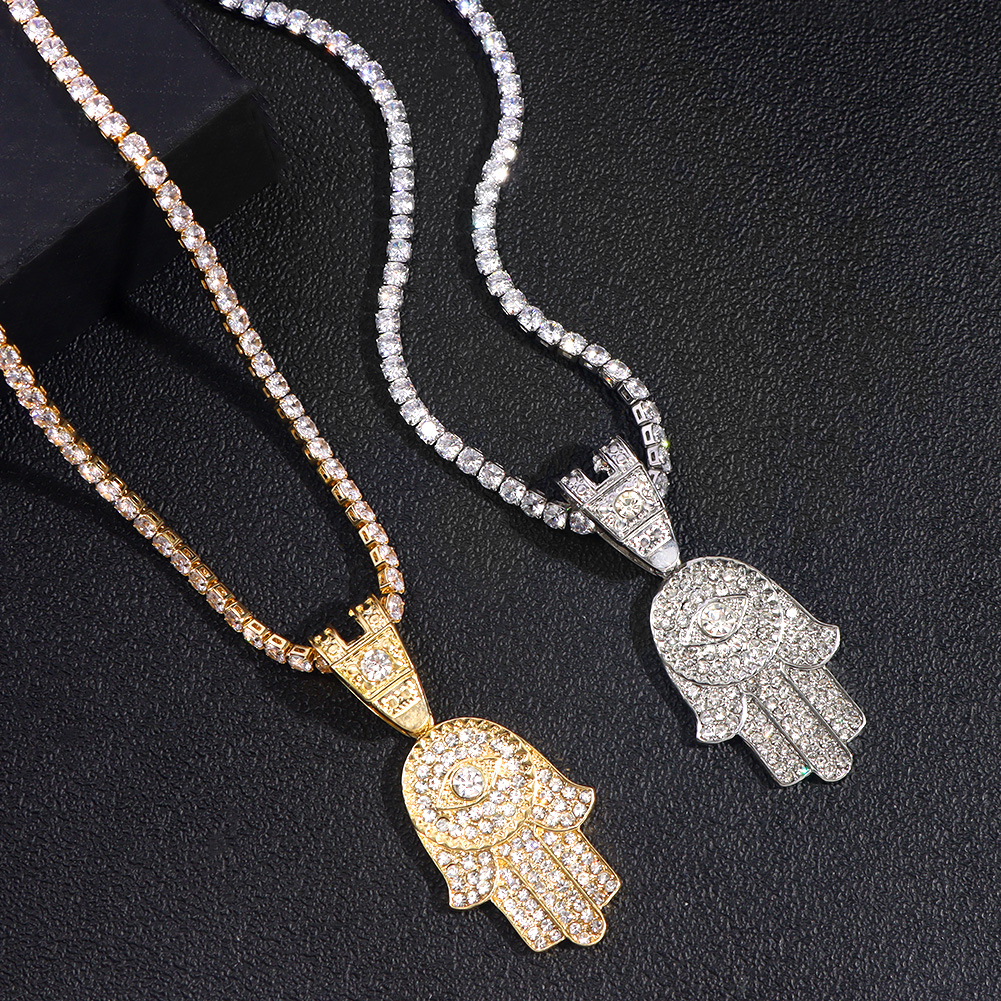 Bling Crystal Hamsa Hand Evil  - Tulsi Holy Basil のレビューと価格