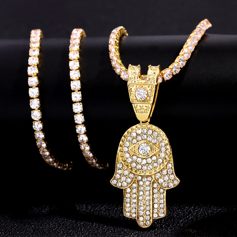 Bling Crystal Hamsa Hand Evil  - Tulsi Holy Basil のレビューと価格