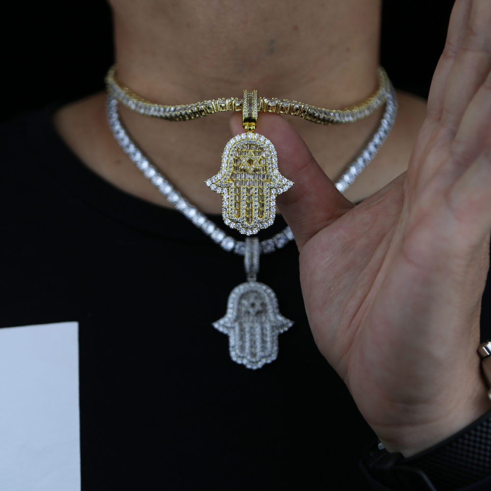 Iced Out Hamsa Hand Pendant Ne - Tulsi Holy Basil のレビューと価格
