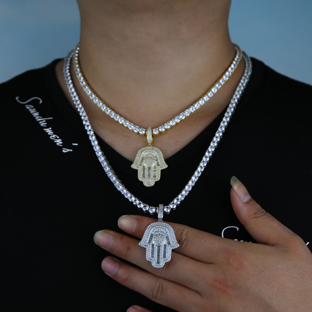 New Hamsa Hand Pendant Necklac - Tulsi Holy Basil のレビューと価格